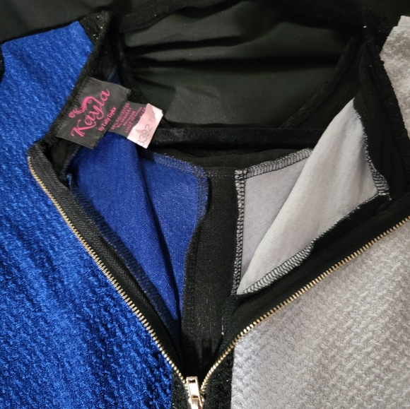 Multi Color Block Midi Dress w/Zipper in the back. Beautiful dress.  This dress - Picture 5 of 6